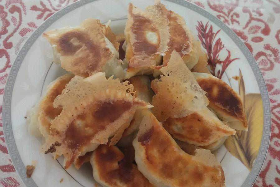 猪肉芹菜馅锅烙