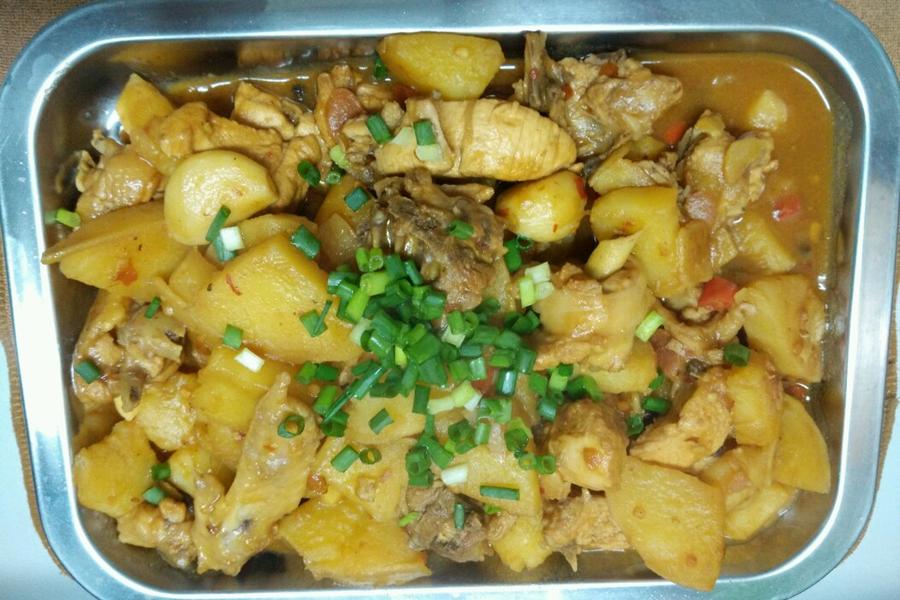 土豆烧三黄鸡