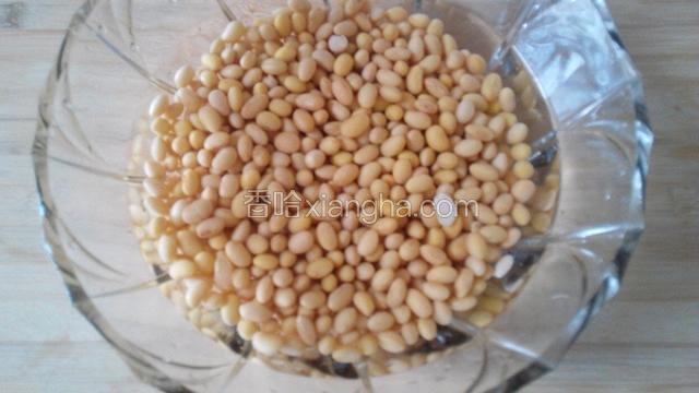 黄豆前一天晚上泡上