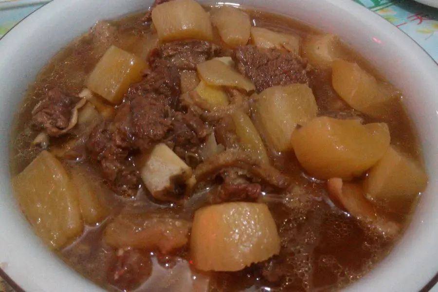 萝卜煲牛杂