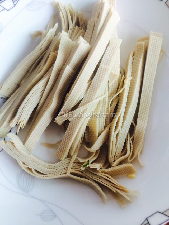 千张洗净切条