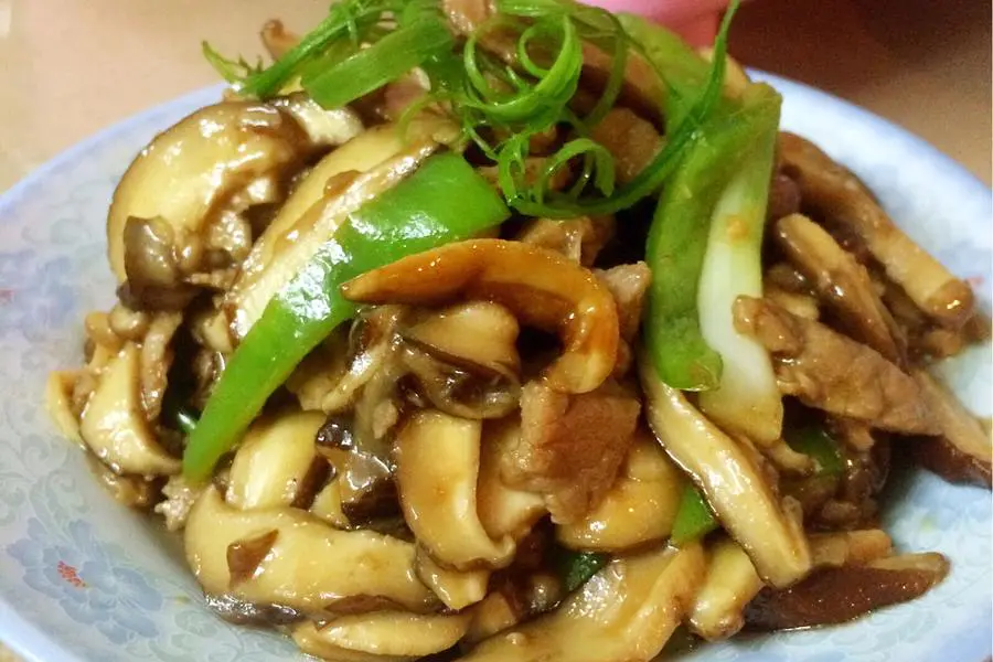 蚝油香菇肉片