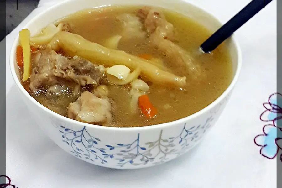 清热润肺排骨汤