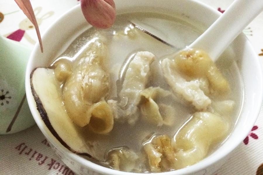 花胶海底椰瑶柱排毒汤