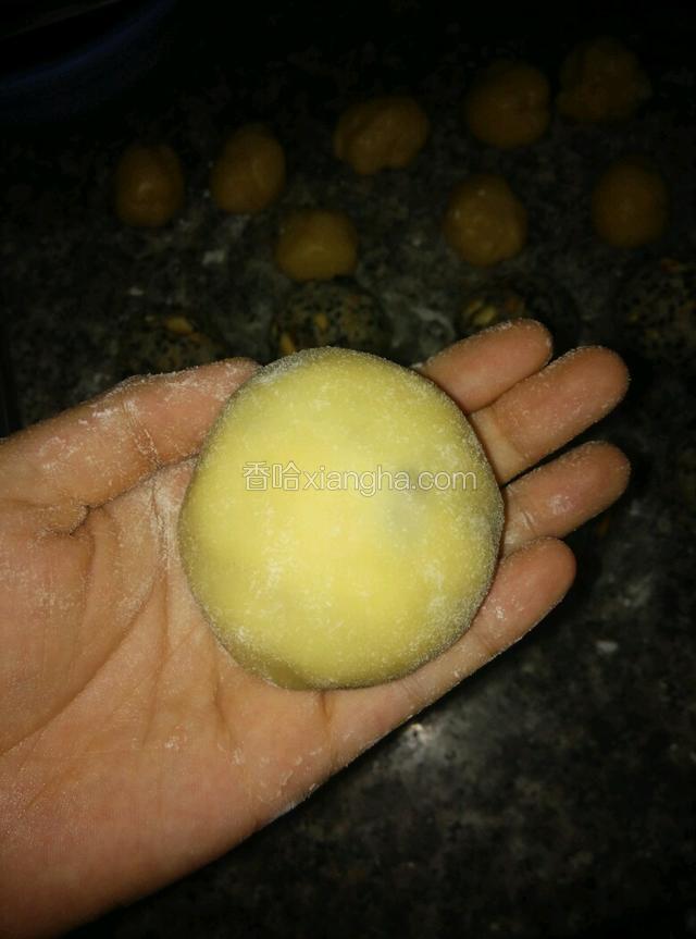 面皮要厚薄均匀才好看