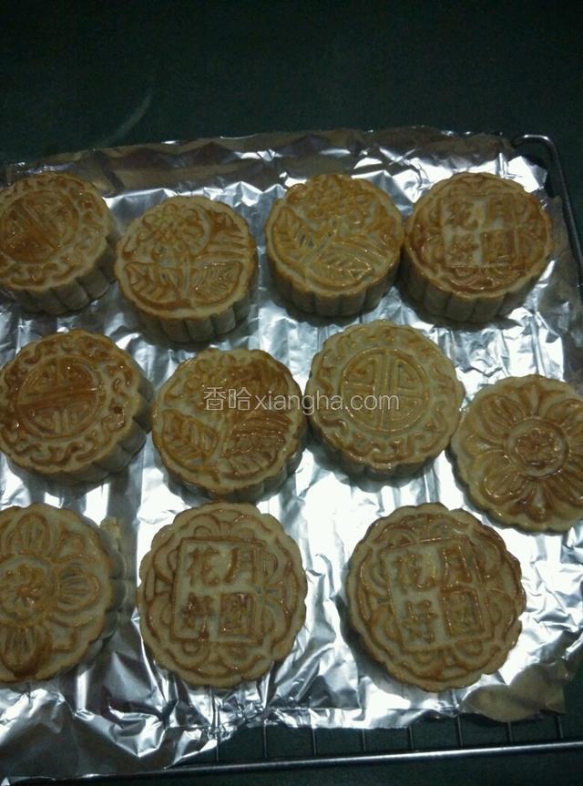 上下180度烤30分钟。