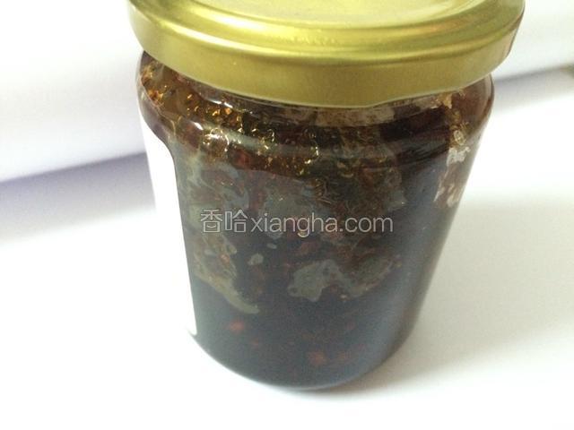 用无水容器装起来放冰箱，喝的时候取一勺加热水300ml（约一碗）就可以喝了。取用的时候注意用无水的勺子，否则容易变质。