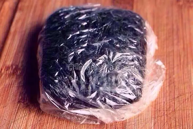 裹成一个正方形。