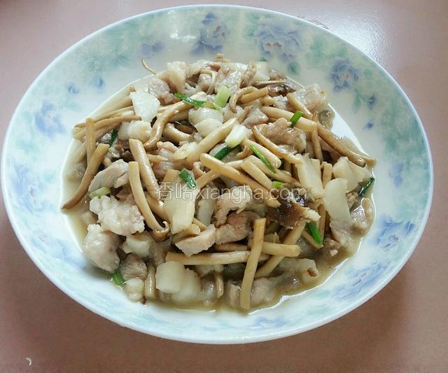 茶树菇炒肉