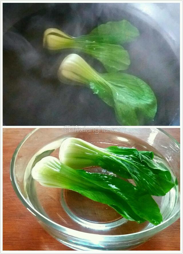 这个空档把上海青菜芯汆水过凉。