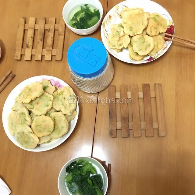 可以配点菜汤一起食用，更美味哦。