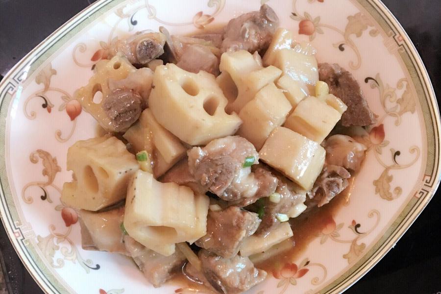 排骨焖莲藕