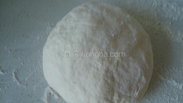 和好面粉，醒一会