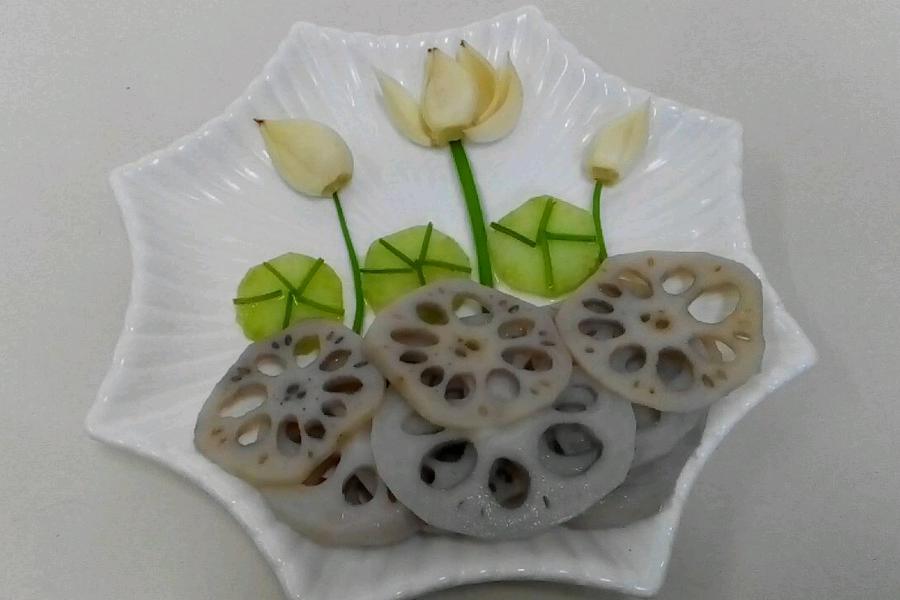 凉拌藕创意摆盘