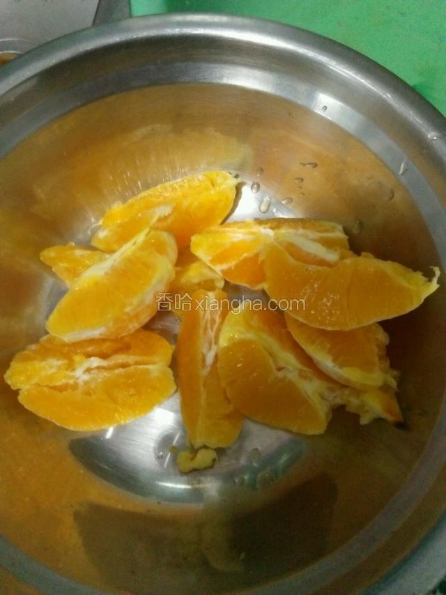 再把皮去掉备用。