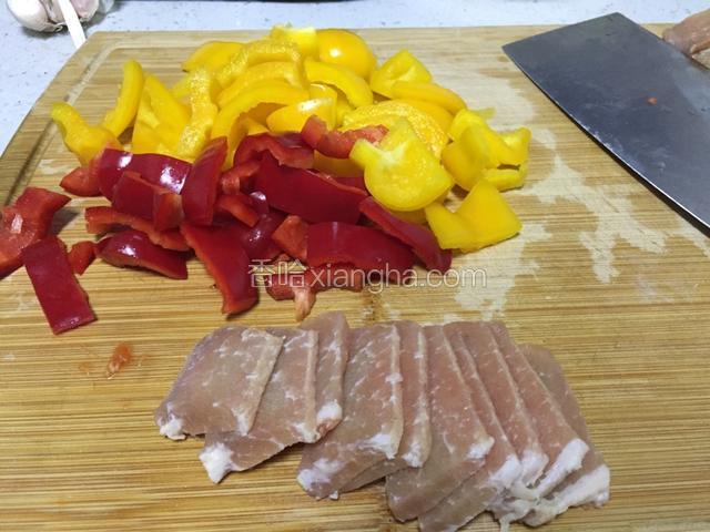 瘦肉、姜切片
