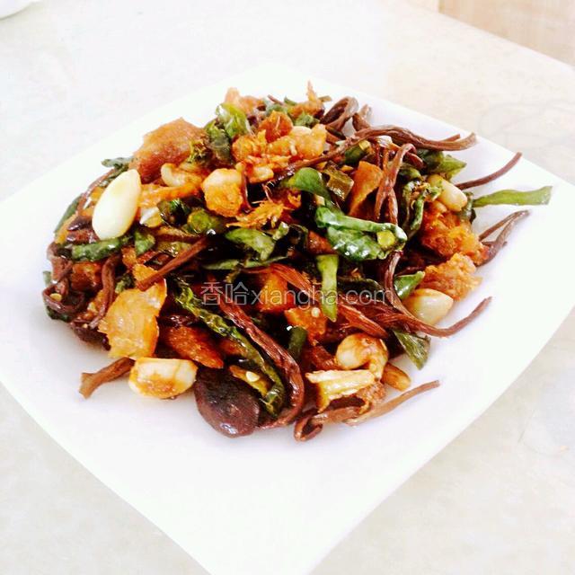 茶树菇炒杂太