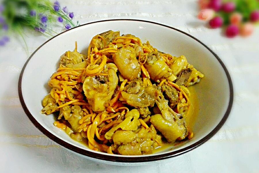 虫草花炒鸡肉