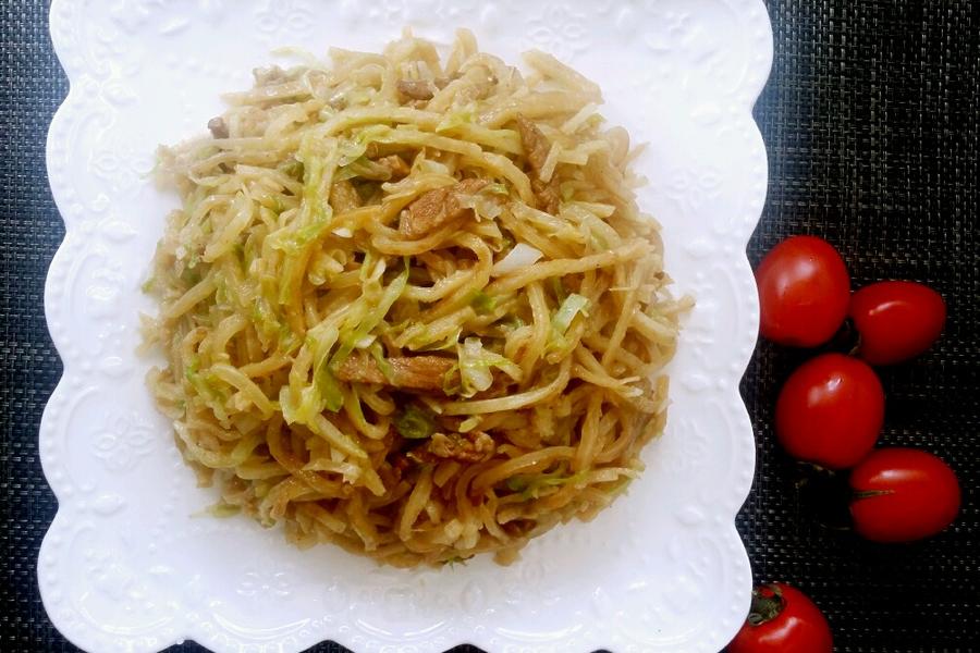 甘蓝焖饼