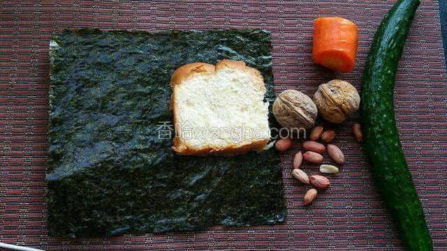 准备食材，我准备比较多，其实用不了这么多