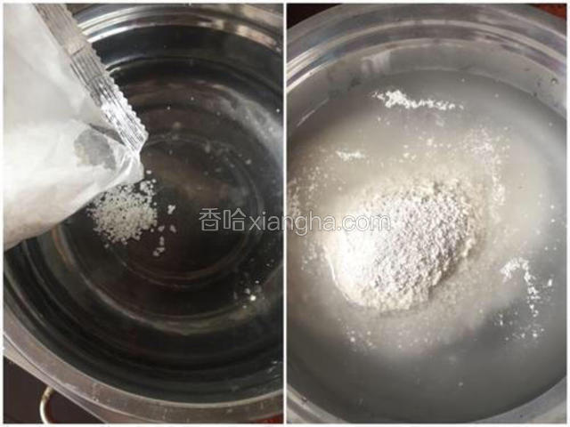 先倒一半的马蹄粉，再加入500ml的清水搅拌均匀