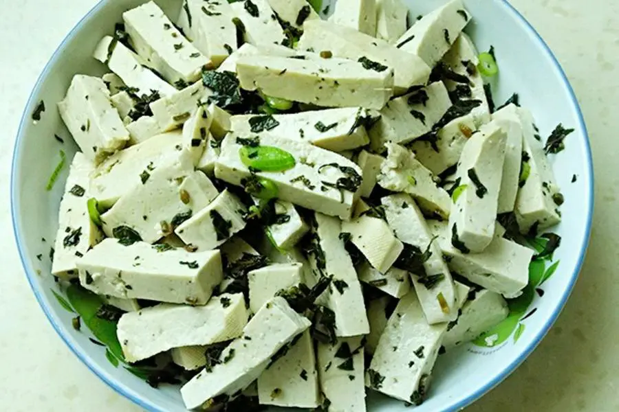 香椿芽拌豆腐