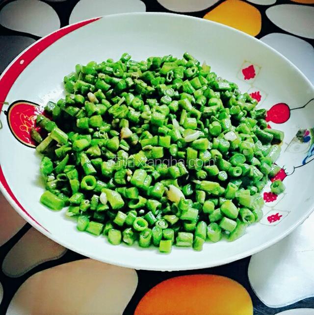 蒜末炒豆角