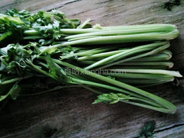芹菜一把