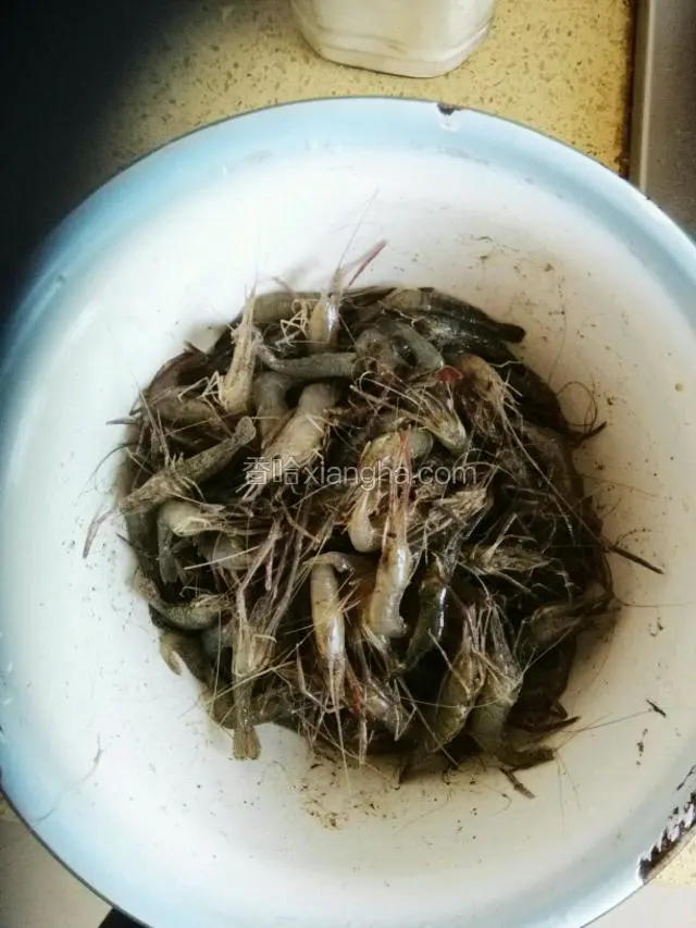 放前面的料腌制10到15分