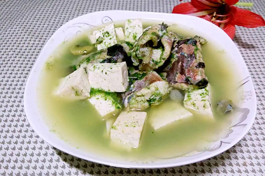 鲶鱼炖豆腐