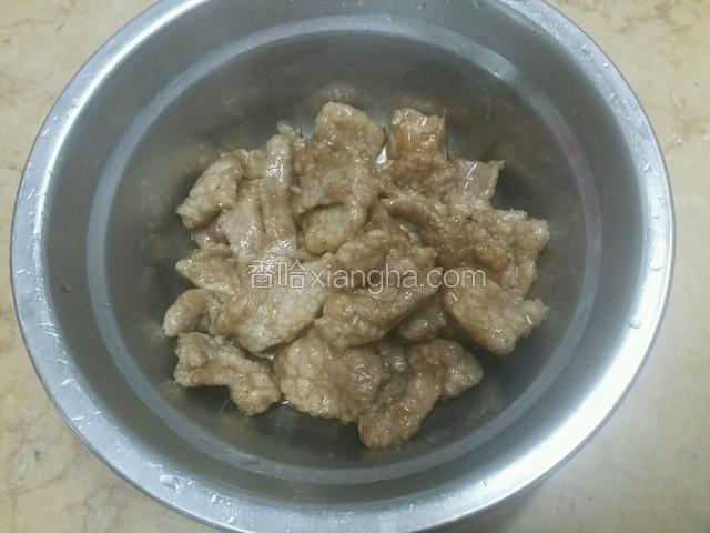 炒好的肉丝