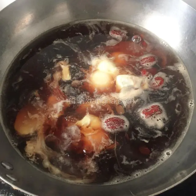用中火煮5-6分钟就好！
