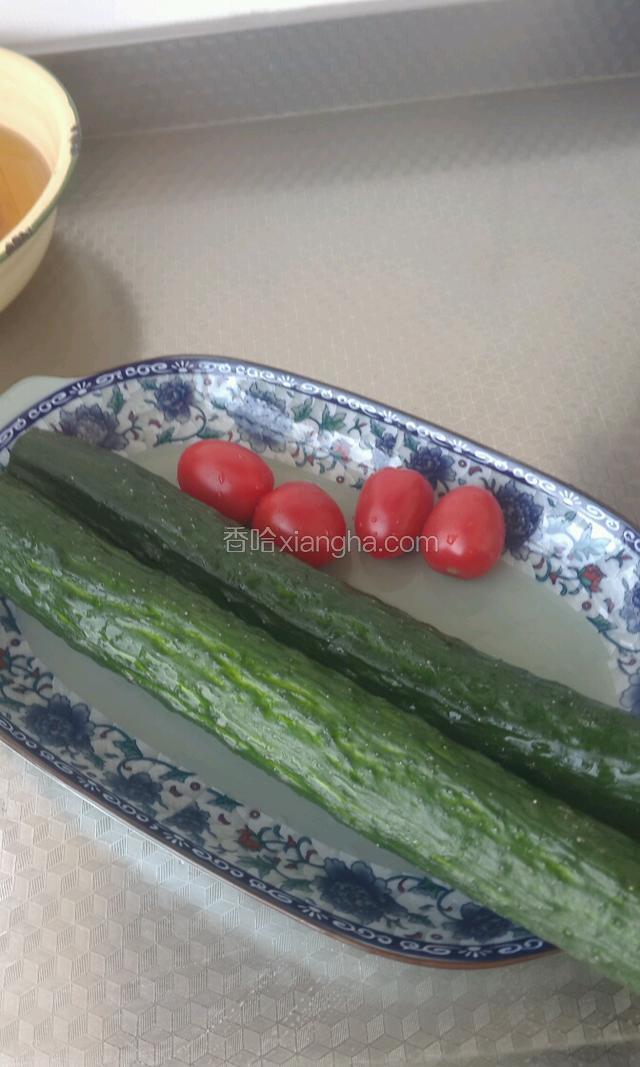 准备好上述食材；