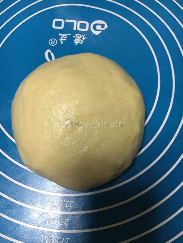 继续揉半个小时，搓，打，摔，能揉出手膜最后，揉不出也没关系，我就揉不出，只要松软就可以