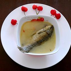 天麻鱼头汤
