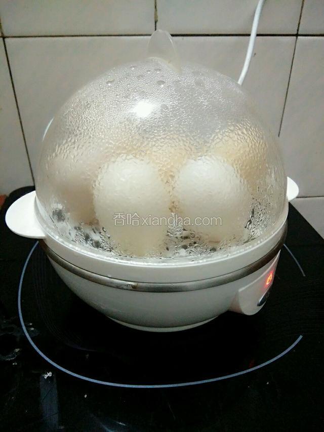 鸡蛋蒸熟