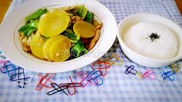 大辣椒炒土豆片