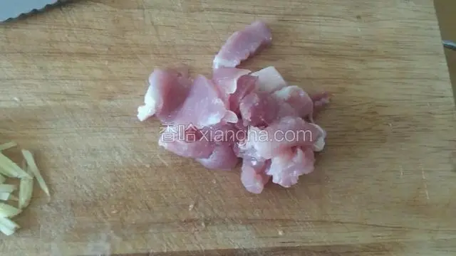 少许猪肉切片