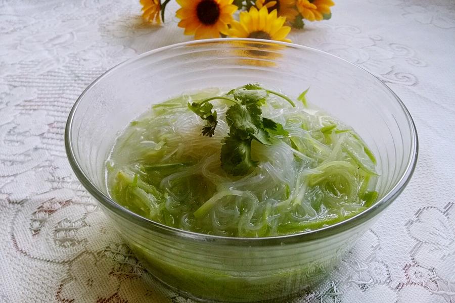 萝卜粉丝汤
