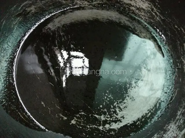 锅里热油