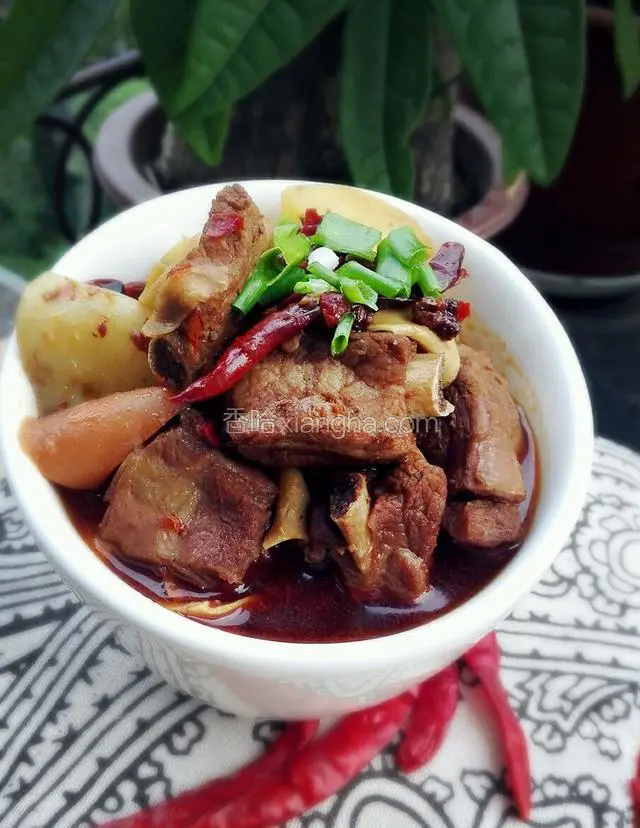 川味土豆烧排骨