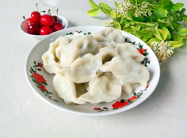 饺鲅鱼饺子，味道还不错，特鲜，