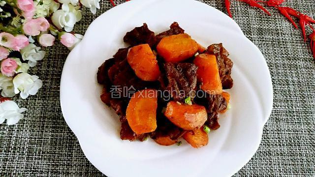 胡萝卜炖牛肉