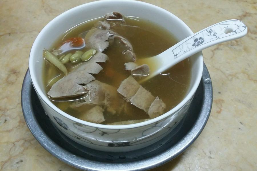 猪腰枸杞汤