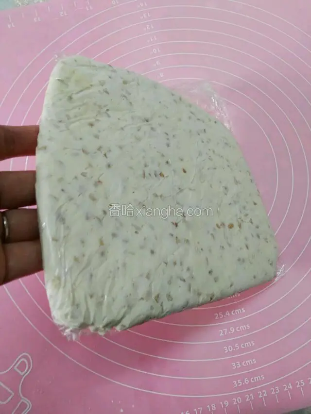 30分钟后 糖饼已经定型
