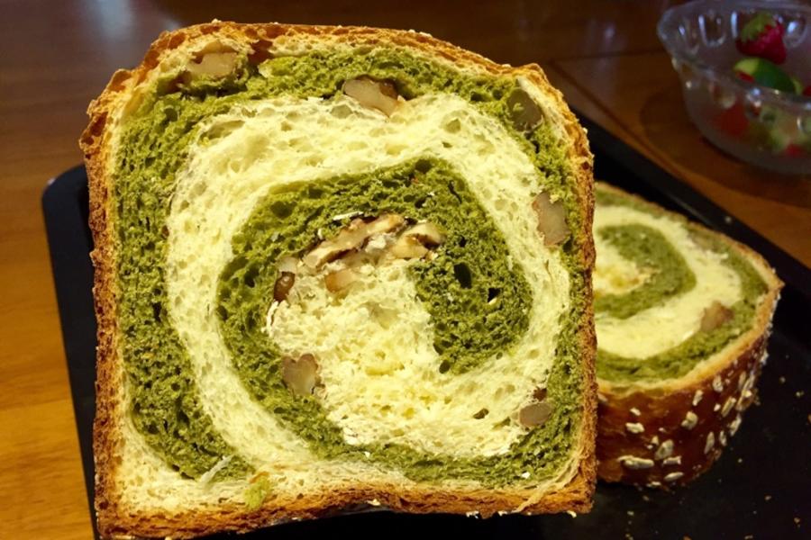 双色面包抹茶味