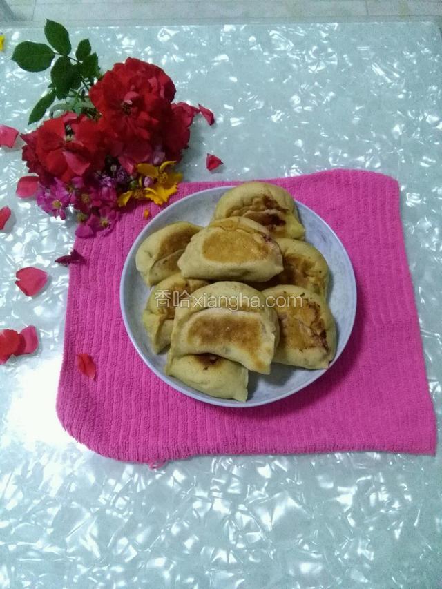 出锅装盘就可以享用了。