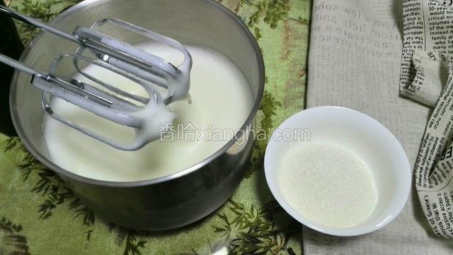 蛋白高速打至出现弯沟大约1分钟