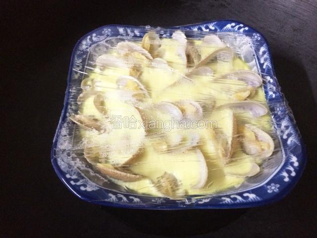 十分钟后，关火，虚蒸5分钟。