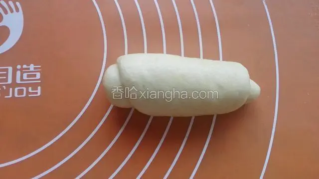 由上至下卷起！